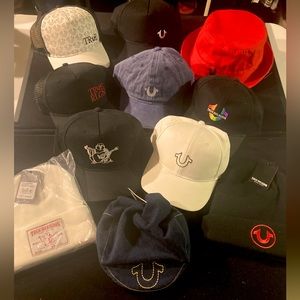 NWT True Religion Hat collection Flex 💪🏼